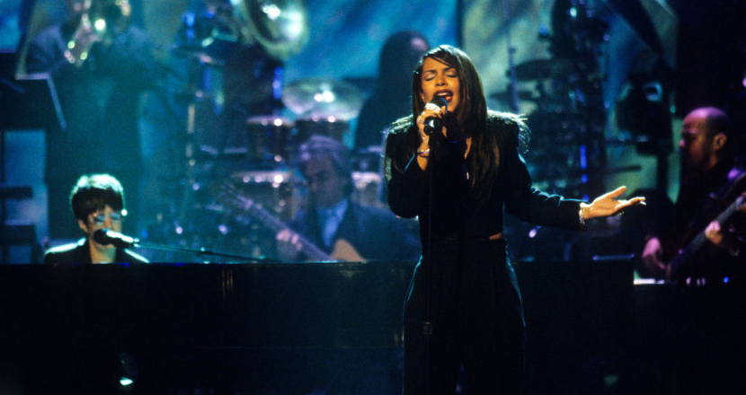 Aaliyah in concert